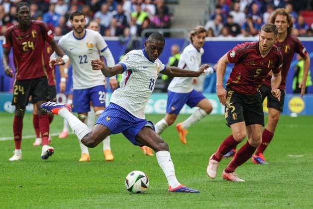 Euro 2024 France Belgium on 01 07 2024 at the Arena Düsseldorf in Duesseldorf Randal Kolo Muani France 12 scores the goal to make it 1 - 0 MH