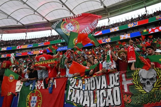 01 07 2024, xjhx, European Football Championship 2024 1 8 Final, Portugal Slovenia emspor, v l emotions, fans, atmosphere, flags, logo, Portugal, spectators, jerseys DFL DFB REGULATIONS PROHIBIT ANY USE OF PHOTOGRAPHS as IMAGE SEQUENCES and or QUASI VIDEO Frankfurt am Main