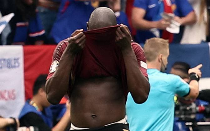 Belgium s Romelu Lukaku reacts during a soccer game between France and Belgian national soccer team Red Devils, Monday 01 July 2024 in Dusseldorf, Germany, the Round of 16 game in the UEFA EURO, EM, Europameisterschaft,Fussball 2024 European championships. BRUNOxFAHY  x95650987x