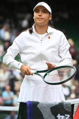 Emma Raducanu Great Britain plays Renata Zarazua of Mexico in the first round of the Wimbledon tennis ladies singles championships held at the All England Lawn Tennis & Croquet Club. Featuring: Emma Raducanu Where: London, United Kingdom When: 01 Jul 2024 Credit: Ray Tang Cover Images **STRICTLY EDITORIAL USE ONLY** EDITORIAL USE ONLY. RESTRICTED TO NEWSPAPERS BASED IN THE UK Copyright: xx coverimg53906994