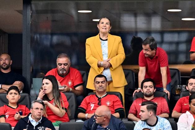 01 07 2024, xscotx, Football EM 2024 Round of 16, Portugal Slovenia, emspor, v l Maria Dolores dos Santos Aveiro, the mother of Christiano Ronaldo Portugal Frankfurt am Main