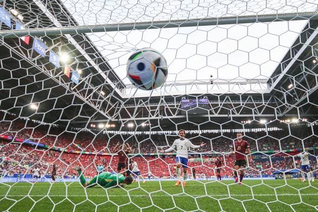 Euro 2024 France Belgium on 01 07 2024 at the Arena Düsseldorf in Duesseldorf Randal Kolo Muani France 12 scores against Koen Casteels Belgium 1 to make it 1 - 0 MH