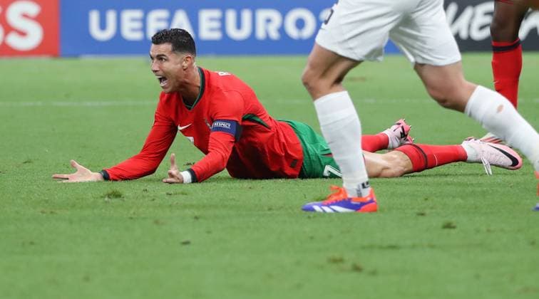 BAU 01 07 2024 Frankfurt European Football Championship 2024 round of 16 Portugal vs Slovenia, Cristiano Ronaldo POR on the ground