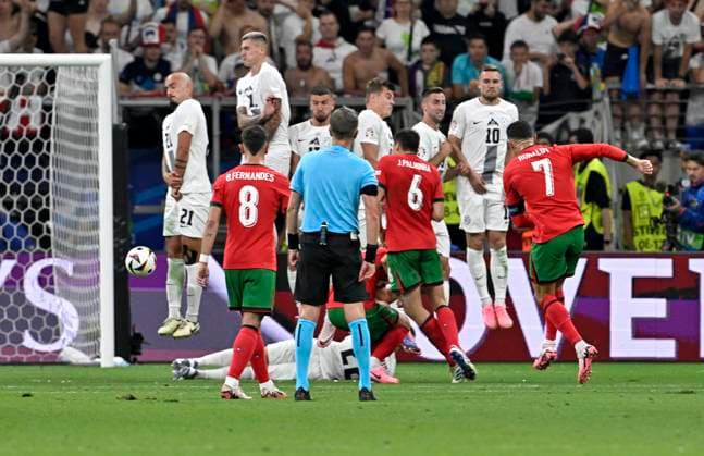 01 07 2024, Football UEFA EURO 2024, Round of 16, Portugal Slovenia, in the Frankfurt Arena Frankfurt am Main, Cristiano Ronaldo Portugal takes off
