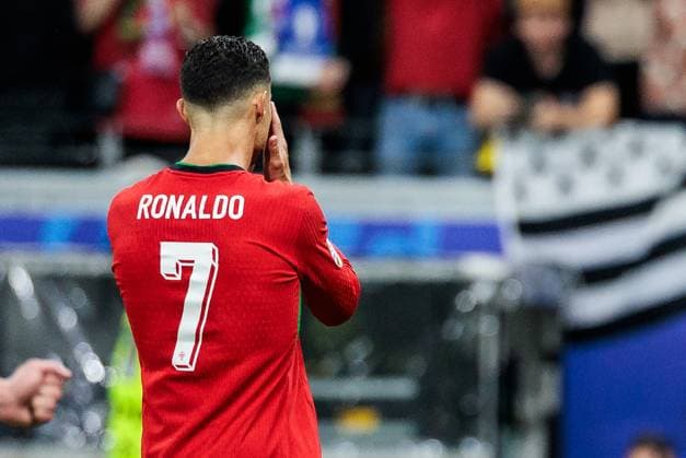 UEFA EURO 2024 Portugal Slovenia 01 07 2024 Cristiano Ronaldo dos Santos Aveiro Portugal, 7 slaps hands together in front of face after missed penalty UEFA EURO 2024 Portugal Slovenia Frankfurt Arena Frankfurt 01 07 2024 Copyright: xBEAUTIFULxSPORTS Wunderlx