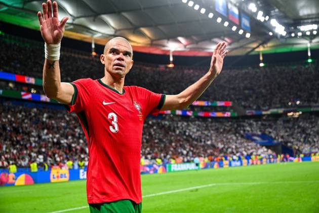FRANKFURT - Pepe of Portugal during the UEFA EURO, EM, Europameisterschaft,Fussball 2024 round of 16 match between Portugal and Slovenia at Frankfurt Arena on July 1, 2024 in Frankfurt, Germany. ANP Hollandse Hoogte UEFA EURO 2024 2024 xVIxANPxSportx xGerritxvanxKeulenxIVx 502567847 originalFilename: 502567847.jpg