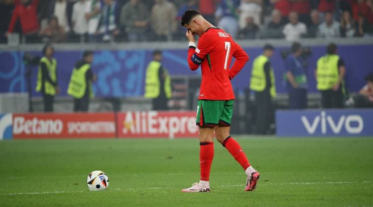 BAU 01 07 2024 Frankfurt European Football Championship 2024 round of 16 Portugal vs Slovenia, Cristiano Ronaldo POR cries after his missed penalty kick