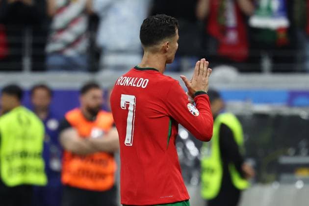 Frankfurt Arena Frankfurt am Main, UEFA EURO 2024 Germany, Monday 1 Jul 2024 Round of 16, Portugal Slovenia, Cristiano Ronaldo Portugal takes a run-up and scores the penalty, goal, penalty, apologizes to the fans Copyright: JoaquimxFerreira