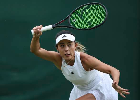 (240702) -- LONDON, July 2, 2024 -- Wang Qiang hits a return during the women s singles first round match between Wang Qiang of China and Emma Navarro of the United States at Wimbledon tennis Championship in London, Britain, on July 1, 2024. ) (SP)BRITAIN-LONDON-TENNIS-WIMBLEDON HanxYan 