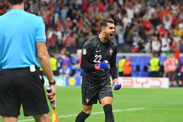 Goalkeeper DIOGO COSTA POR , jubilation,joy,enthusiasm after penalty kept, penalty kick,penalty shootout action round of 16 Portugal POR Slovenia SVN 3 0 i E on 01 07 2024, Frankfurt Arena Football UEFA EURO 2024 GERMANY from 14 06 2024 14 07 2024