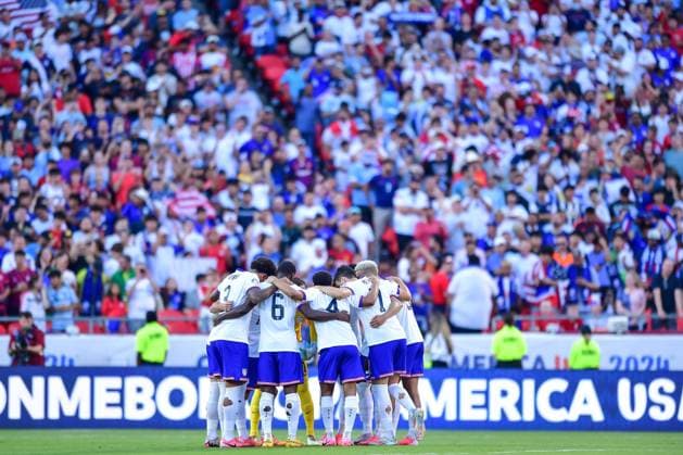 Fußball, Copa America, USA - Uruguay RECORD DATE NOT STATED Copa America USA 2024 United States vs Uruguay Players of USA during the CONMEBOL Copa America 2024 group C match between United States (USA) and Uruguay, at GEHA Field at Arrowhead Stadium, on July 01, 2024 in Kansas City, Kansas, United States. KANSAS CITY KANSAS UNITED STATES  Copyright: xIsaacxOrtizx 20240701200848_CA_GC_2024_USA_URU_USA39