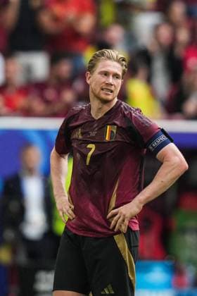 (240702) -- DUESSELDORF, July 2, 2024 -- Kevin De Bruyne of Belgium reacts after missing a chance to score during the UEFA EURO, EM, Europameisterschaft,Fussball 2024 round of 16 match between France and Belgium in Duesseldorf, Germany on July 1, 2024. ) (SP)GERMANY-DUESSELDORF-FOOTBALL-EURO 2024-FRANCE VS BELGIUM PengxZiyang 