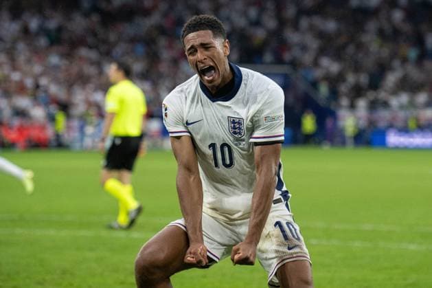 GELSENKIRCHEN, GERMANY - JUNE 30: Jude Bellingham of England celebrate during the UEFA EURO, EM, Europameisterschaft,Fussball 2024 round of 16 match between England and Slovakia at Arena AufSchalke on June 30, 2024 in Gelsenkirchen, G England v Slovakia: Round of 16 - UEFA EURO 2024 Copyright: xSebastianxFrejx