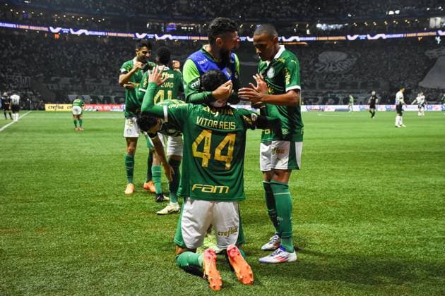Vitor Reis (Palmeiras) celebrates the goal during the game between Palmeiras and Corinthians at Allianz Parque in Sao Paulo, Brazil, the match valid for the Brazilian Championship Series A (Roberto Casimiro SPP) Copyright: xRobertoxCasimirox xSPPx spp-en-RoCaSp-20240701RobertoCasimiroPalmeirasxCorinthians4-92