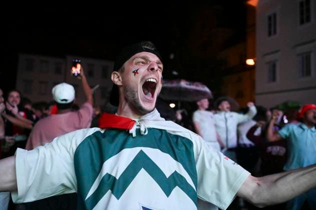 Moment when Jan Oblak saves the penalty from Cristiano Ronaldo 01.07.2024 - UEFA EURO, EM, Europameisterschaft,Fussball 2024 Slovenia : Portugal, Slovenian fans watch the match on the big screen at Pogacar Square, Ljubljana, Slovenia. Slovenian fans left extremely disappointed after the penalty shootout defeat. Ljubljana Slovenia  Copyright: xNikxErikxNeubauerx 0107nen_029