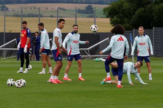 EURO 2024, Nationalteam Spanien Training Spain s players attend a training session in Donaueschingen, Germany, 02 July 2024.. Spain will face Germany in their Euro2024 quarter final soccer match on 05 July. Spain s training session !ACHTUNG: NUR REDAKTIONELLE NUTZUNG!  Copyright: xJ.J.xGuillenx GRAF507 20240702-55014036062_1