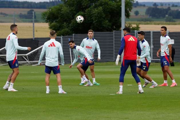 EURO 2024, Nationalteam Spanien Training Spain s players attend a training session in Donaueschingen, Germany, 02 July 2024.. Spain will face Germany in their Euro2024 quarter final soccer match on 05 July. Spain s training session !ACHTUNG: NUR REDAKTIONELLE NUTZUNG!  Copyright: xJ.J.xGuillenx GRAF505 20240702-55014036065_1
