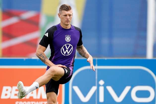 Germany s player Toni Kroos attends a training session held in Herzogenaurach, on 02 July 2024. Germany will face Spain in the Euro2024 quarter final match on the upcoming 05 July. Training session of Germany !ACHTUNG: NUR REDAKTIONELLE NUTZUNG!  Copyright: xALBERTOxESTEVEZx GRAF582 20240702-55014036620_1