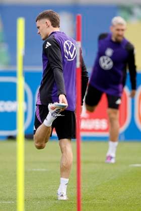 Germany s player Florian Wirtz attends a training session held in Herzogenaurach, on 02 July 2024. Germany will face Spain in the Euro2024 quarter final match on the upcoming 05 July. Training session of Germany !ACHTUNG: NUR REDAKTIONELLE NUTZUNG!  Copyright: xALBERTOxESTEVEZx GRAF592 20240702-55014036668_1