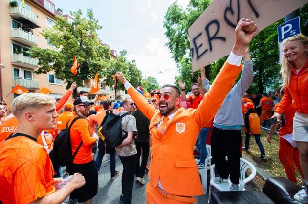 02 07 2024 Football, European Championship 2024 in Germany, fans in Munich Romania Netherlands Dutch fans at the fan march near the Olympic Park before the match
