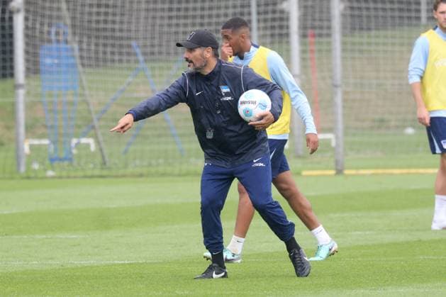 DEU, DFL, 2 FBL Hertha BSC, Training, 02 07 2024, Sportforum, Berlin, DEU, DFL, 2 FBL Hertha BSC, Training, im Bild Cheftrainer Cristian Fiel Hertha BSC Berlin , Bradley Ibrahim Hertha BSC Berlin 23 DFL regulations prohibit any use of Photographs as image sequences and or quasi video Foto Juergen Engler nordphoto GmbH nordphotoxGmbHx xEngler nph00076