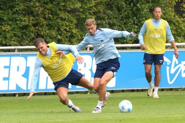 DEU, DFL, 2 FBL Hertha BSC, Training, 02 07 2024, Sportforum, Berlin, DEU, DFL, 2 FBL Hertha BSC, Training, im Bild Florian Niederlechner Hertha BSC Berlin 7 DFL regulations prohibit any use of Photographs as image sequences and or quasi video Foto Juergen Engler nordphoto GmbH nordphotoxGmbHx xEngler nph00076