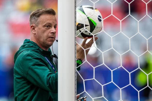 UEFA EURO 2024 Romania Netherlands 02 07 2024 Felix Zwayer Germany, referee at the pitch inspection UEFA EURO 2024 Romania Netherlands Munich Football Arena, Munich 02 07 2024 Copyright: xBEAUTIFULxSPORTS Buriakovx