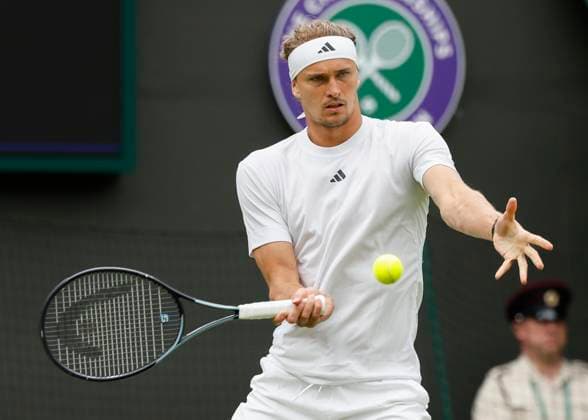 Alexander Zverev GER Tennis Wimbledon 2024 Grand Slam ITF ATP WTA AELTC London Great Britain 2 July 2024 Copyright: xJuergenxHasenkopfx