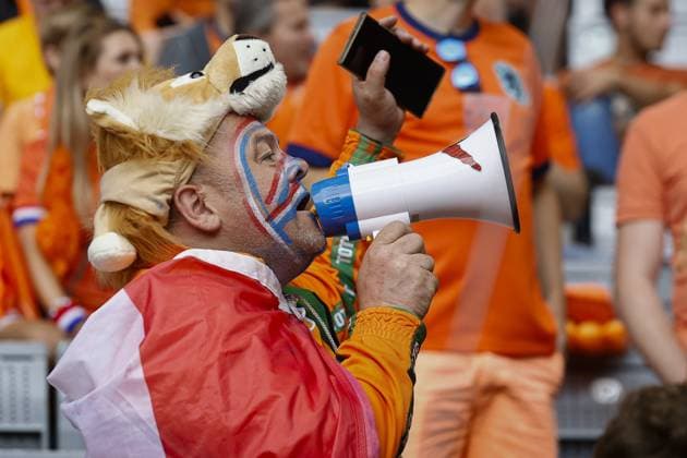 MUNCHEN, 02-07-2024, Stadium Allianz Arena, European Football Championship Euro2024, Round of 16 match no.40 between Romania and Netherlands. Dutch fans in the stands of the stadium. Romania - Netherlands (Euro2024)  x25660591x Copyright: