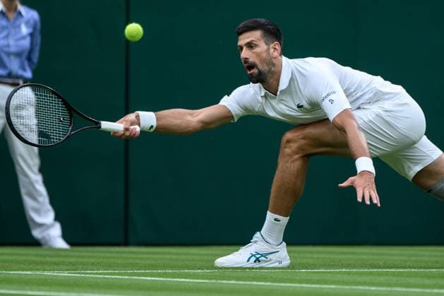 240702 Novak Djokovic of Serbia competes in a first round singles match during day 2 of Wimbledon on July 2, 2024 in London Photo Jesper Zerman BILDBYRAN kod JZ JZ0548 tennis wimbledon AELTC day 2 bbeng  Copyright: JESPERxZERMAN BB240702JZ042