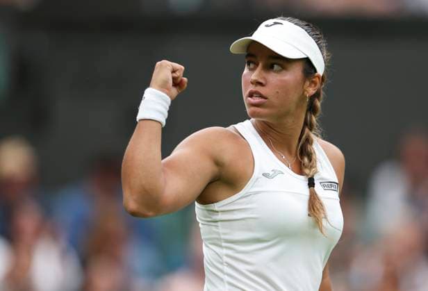 (240702) -- LONDON, July 2, 2024 -- Jessica Bouzas Maneiro celebrates after winning the first set during the women s singles first round match between Marketa Vondrousova of the Czech Republic and Jessica Bouzas Maneiro of Spain at Wimbledon tennis Championship in London, Britain, July 2, 2024. ) (SP)BRITAIN-LONDON-TENNIS-WIMBLEDON-DAY 2 HanxYan 