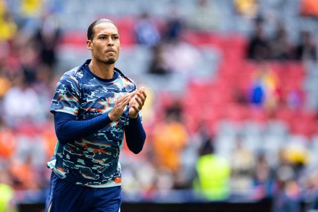 UEFA EURO 2024 Romania Netherlands 02 07 2024 Virgil van Dijk Netherlands, 4 warming up UEFA EURO 2024 Romania Netherlands Munich Football Arena, Munich 02 07 2024 Copyright: xBEAUTIFULxSPORTS Buriakovx