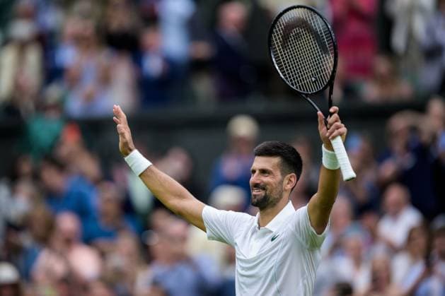 240702 Novak Djokovic of Serbia celebrates after a first round singles match during day 2 of Wimbledon on July 2, 2024 in London Photo Jesper Zerman BILDBYRAN kod JZ JZ0548 tennis wimbledon aeltc day 2 bbeng jubel  Copyright: JESPERxZERMAN BB240702JZ044