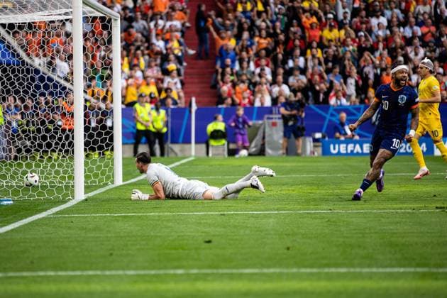 Goal for the Netherlands 1 0 by Cody Gakpo Netherlands, 11 cheers in team GER, Romania ROM vs Netherlands NED , European Football Championship, UEFA EURO 2024, Round of 16, 02 07 2024 GER, Romania ROM vs Netherlands NED , European Football Championship, UEFA EURO 2024, Round of 16, 02 07 2024 Munich Copyright: xEibner-Pressefoto RogerxBuerkex EP