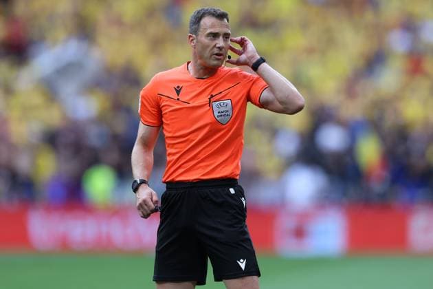 Soccer UEFA EURO 2024 Round of 16 Romania Netherlands on 02 07 2024 at the Munich Football Arena in Munich Referee Felix Zwayer Germany xMSx