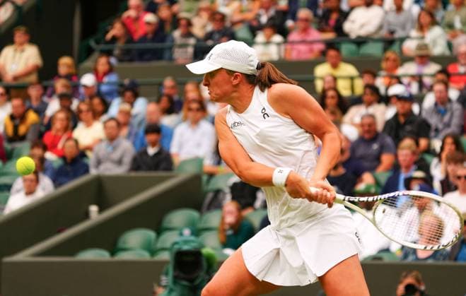 Iga Swiatek during her first round match Wimbledon Tennis Championships, Day 2, The All England Lawn Tennis and Croquet Club, London, UK - 02 Jul 2024  Copyright: xJavierxGarcia Shutterstockx 14567681gm