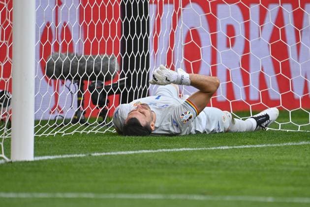 Goalkeeper Florin NITA ROM lies in the goal, disappointment, frustration, frustrated, dejected, action, single action, single image, cropped image, full body image, whole figure, round of 16 final Romania ROU Netherlands NED on 02 07 2024, Football Arena Munich Football UEFA EURO 2024 GERMANY from 14 06 2024 14 07 2024