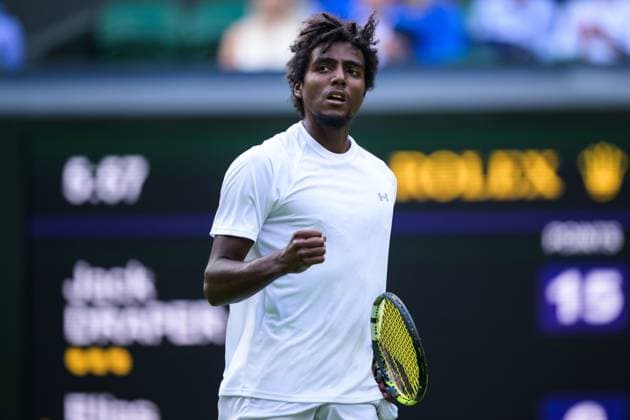 240702 Elias Ymer of Sweden celebrates as he competes in a first round singles match during day 2 of Wimbledon on July 2, 2024 in London Photo Jesper Zerman BILDBYRAN kod JZ JZ0548 tennis wimbledon aeltc day 2 bbeng jubel  Copyright: JESPERxZERMAN BB240702JZ046
