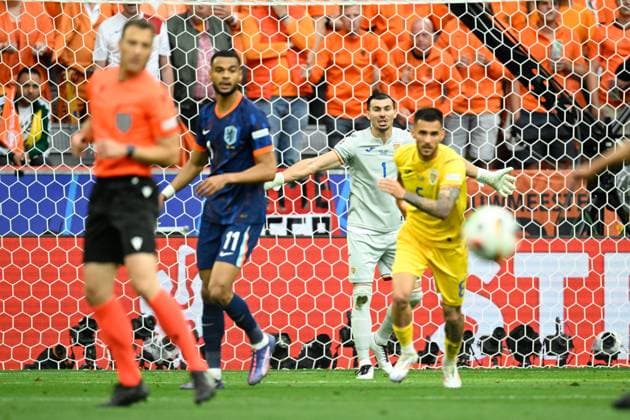 Picture shows Nita 1, Goalkeeper Romania , 02 07 2024, Munich, Soccer, European Championship, Romania Netherlands, EVENT REGULATIONS PROHIBIT ANY USE OF PHOTOGRAPHS AS IMAGE SEQUENCES AND OR QUASI VIDEO xklx