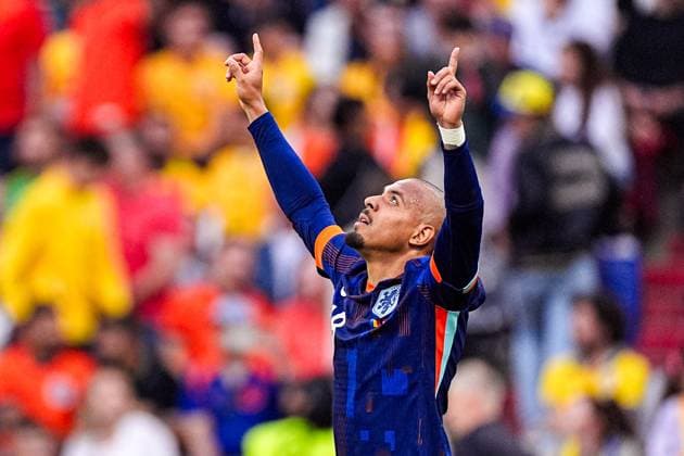 2024-07-02 Romania v Netherlands - Round of 16 - UEFA EURO, EM, Europameisterschaft,Fussball 2024 MUNICH, GERMANY - JULY 2: Donyell Malen of the Netherlands celebrates after scoring his teams second goal during the Round of 16 - UEFA EURO 2024 match between Romania and Netherlands at Munich Football Arena on July 2, 2024 in Munich, Germany. (Photo by Joris Verwijst BSR Agency) Munich Germany Content not available for redistribution in The Netherlands directly or indirectly through any third parties. Copyright: xBSRxAgencyx