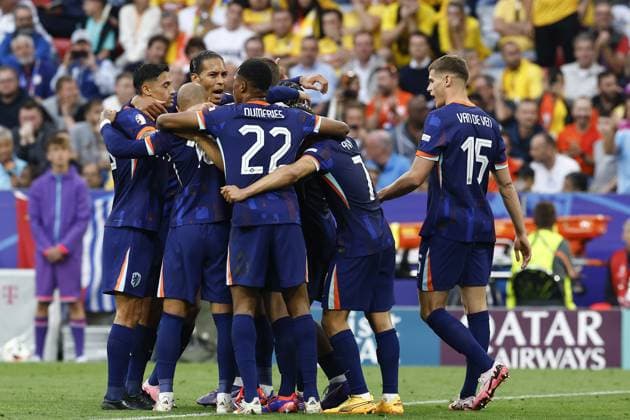 MUNCHEN, 02-07-2024, Stadium Allianz Arena, European Football Championship Euro2024, Round of 16 match no.40 between Romania and Netherlands. Netherlands celebrating 0-2, Netherlands player Donyell Malen scored Romania - Netherlands (Euro2024)  x25661939x Copyright: