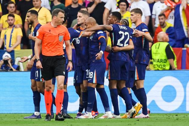 Goal for the Netherlands 2 0 by Donyell Malen Netherlands, 18 , cheers in the team GER, Romania ROM vs Netherlands NED , European Football Championship, UEFA EURO 2024, Round of 16, 02 07 2024 GER, Romania ROM vs Netherlands NED , European Football Championship, UEFA EURO 2024, Round of 16, 02 07 2024 Munich Copyright: xEibner-Pressefoto RogerxBuerkex EP