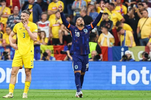 Goal for the Netherlands 2 0 by Donyell Malen Netherlands, 18 , cheers in the team GER, Romania ROM vs Netherlands NED , European Football Championship, UEFA EURO 2024, Round of 16, 02 07 2024 GER, Romania ROM vs Netherlands NED , European Football Championship, UEFA EURO 2024, Round of 16, 02 07 2024 Munich Copyright: xEibner-Pressefoto RogerxBuerkex EP