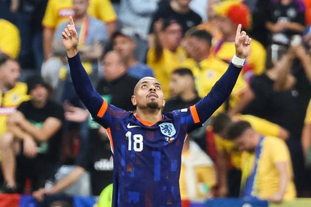 Goal for the Netherlands 2 0 by Donyell Malen Netherlands, 18 , cheers in the team GER, Romania ROM vs Netherlands NED , European Football Championship, UEFA EURO 2024, Round of 16, 02 07 2024 GER, Romania ROM vs Netherlands NED , European Football Championship, UEFA EURO 2024, Round of 16, 02 07 2024 Munich Copyright: xEibner-Pressefoto RogerxBuerkex EP