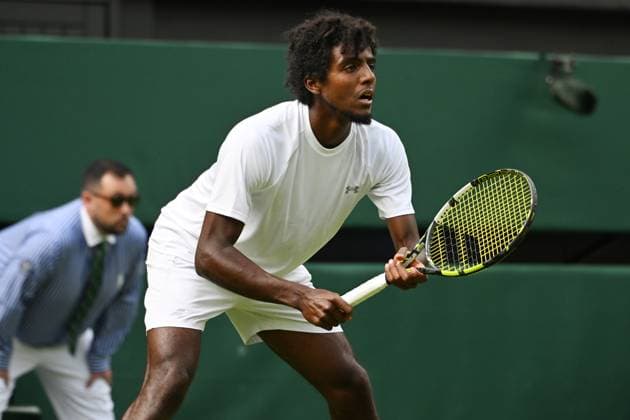 Elias Ymer of Sweden plays Jack Draper of Great Britain in the first round of the mens singles competition on the second day of the Wimbledon tennis championships held at the All England Lawn Tennis & Croquet Club. Featuring: Elias Ymer of Sweden Where: London, London, United Kingdom When: 02 Jul 2024 Credit: Ray Tang Cover Images **STRICTLY EDITORIAL USE ONLY** EDITORIAL USE ONLY. RESTRICTED TO NEWSPAPERS BASED IN THE UK Copyright: xx coverimg53916199