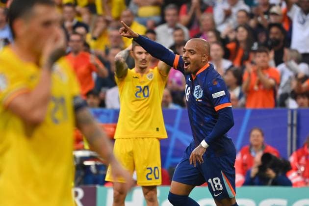 Goal celebration Donyell MALEN NED after goal to 2 0, cheering,joy,enthusiasm,action round of 16 Romania ROU Netherlands NED 0 3 on 02 07 2024, Football Arena Munich Football UEFA EURO 2024 GERMANY from 14 06 2024 14 07 2024 Â