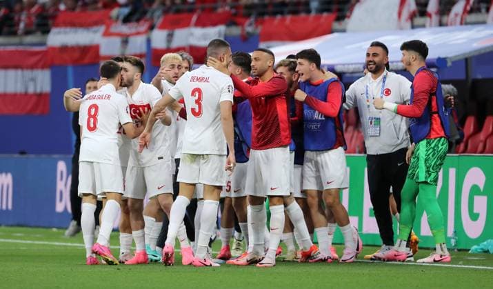 li Merih Demiral cheers after 0 1 with teammates Joy Emotion Cheering Sport Football Soccer European Championship Euro 2024 European Championship Men Season 2023 2024 02 07 2024 Austria AUT vs Turkey TUR in Leipzig DFL regulations prohibit any use of photographs as image sequences and or quasi video