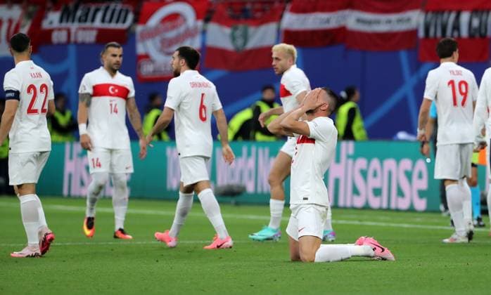 li Merih Demiral cheers after 0 1 joy emotion jubilation Sport Football Soccer European Championship Euro 2024 European Championship Men Season 2023 2024 02 07 2024 Austria AUT vs Turkey TUR in Leipzig DFL regulations prohibit any use of photographs as image sequences and or quasi video