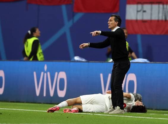 02 07 2024, xtgx, Football EM 2024 1 8 Final, Austria Turkey emspor, v l Ferdi Erenay Kadioglu Turkey Turkey Coach Head Coach Vincenzo Montella Turkey Turkey UEFA REGULATIONS PROHIBIT ANY USE OF PHOTOGRAPHS as IMAGE SEQUENCES and or QUASI VIDEO Leipzig