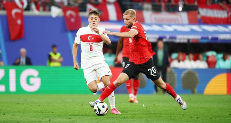 Austria Turkey UEFA EURO 2024 Leipzig, 02 07 2024, Leipzig Stadium, Football, UEFA EURO 2024 Germany , Round of 16 , Austria AUT vs Turkey TUR , Pictured from front Konrad Laimer 20, AUT , Arda Güler Gueler 8, TUR , For journalistic purposes only Only for editorial use , UEFA Êregulations prohibit any use of photographs as image sequences and or quasi video ,